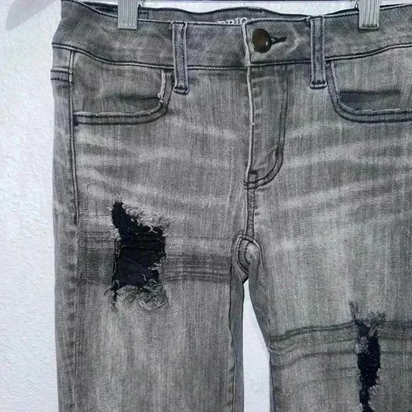 American Eagle Woman’s Jegging Jeans, Gray, distressed, Size 2 - Picture 3 of 16